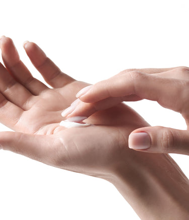 Illustrious Hand Cream Spf 15